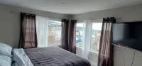 Historic Signal Hill Escape. Hot tub/ocean view