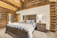 Rustic Timber -Log Cabin Luxury -Yellowstone Vibes - 4 stjerner