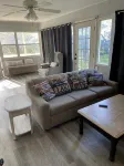 2br 1 bath lake getaway 1 block from lake, easy walk - 3 stjerner