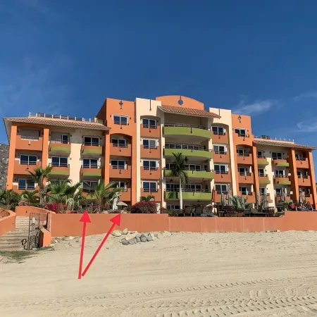 Casa Bella Beachfront. in Town. White Sandy Beaches & Palmas Pickleball Nextdoor