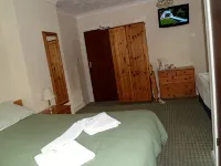 Carlton Lodge - Bed and Breakfasts