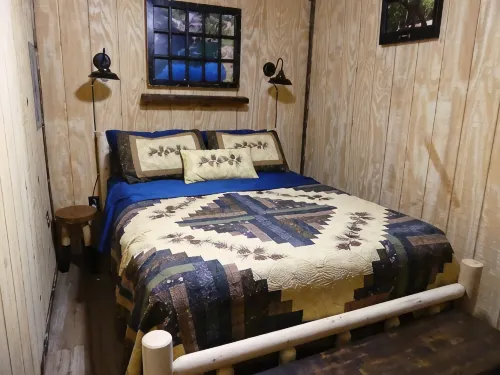 Atv Cabin in Mena AR Near Wolf PEN Gap & Fourche Trails Sleeps 6 Ride to Trails - 2-Star