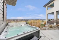 6K SQFT Lux |Heated Pool|Hot Tub |Sauna |Speakeasy - 조식 운영