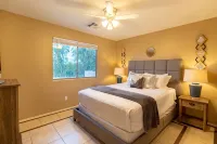 Kid Friendly - 5 BDR Home - Heated Pool - Mini Golf - Wifi