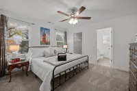 3Br Walkable Downtown Retreat ~ King Bed + Porch - 4 tähden