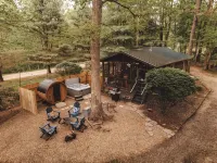 Luxury Cozy cabin with hot tub/ sauna/ Wifi/ close to rock house in Laurelville - 4-Star