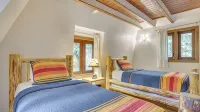 Mt. Hood Alpine Chalet w/ hot tub, kid & dog friendly - con encanto