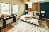 The Lynx Retreat - Slopeside Ski In/Out Home Near Glacier National Park -  Habitaciones en casas particulares