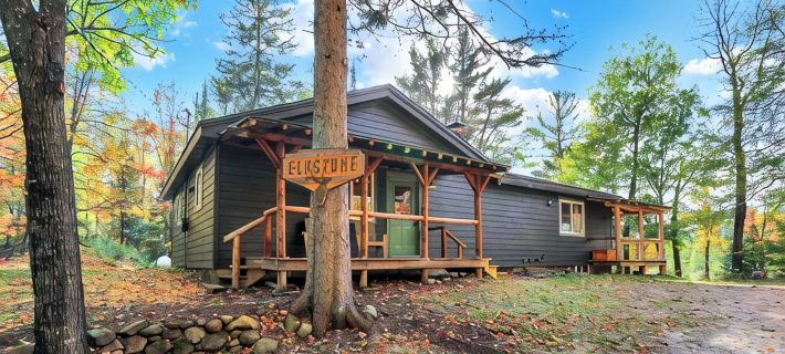 The Elkstone - Hot Tub! Hotels in Vilas County