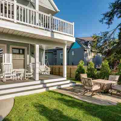 Luxury Beach Home-6 Bedroom-Firepit, Game Room- Beach Access -Walk to Beach&Town Hotel Exterior
