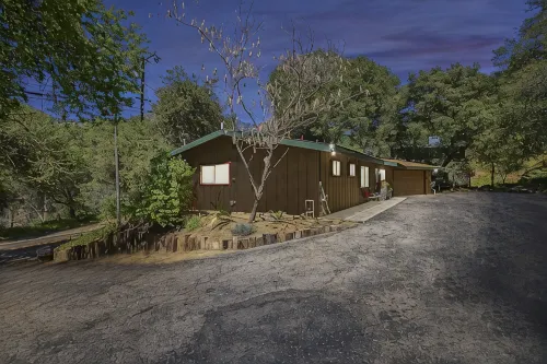 Sequoia House ~ 1 Mile from Park Entrance! - 4성급