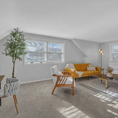 Central Haven - Luxury Stay Near MSU