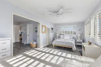 Strandcastle - Oceanview  - Dog Yard - SO much Parking! - Steps from Sand - Wifi