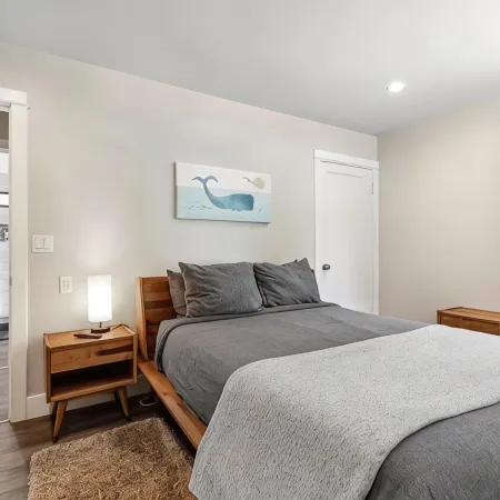Romantic newly renovated beach cottage