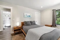 Romantic newly renovated beach cottage - 4-Star