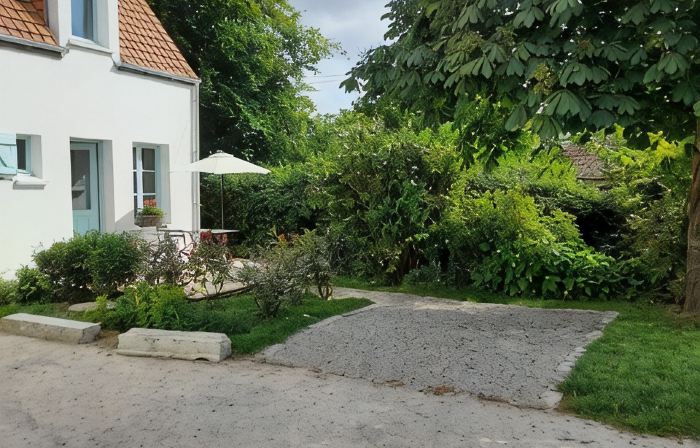 Small semi-detached house 5 minutes from Wissant beach.