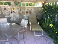 Treetop Lodge - Lose yourself in the views on the westside, close to downtown. - Hot Tub