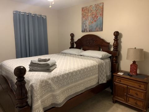 3/2.5 Townhome Near Downtown Bristol, TN. Long/Short Rental