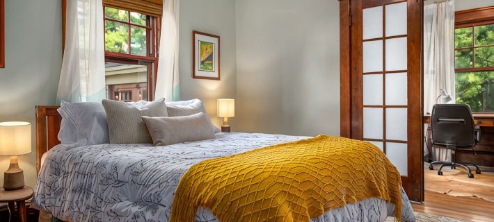 Cozy & Spacious home next to Gorgeous City Park - Outdoor Dining, Hot Tub & Gym! Ξενοδοχεία στην πόλη Providence