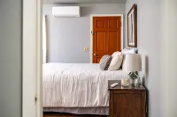 Nona's Cottage-Waynesboro/Shenandoah Valley, VA - 3-Star