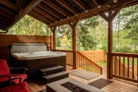 Family Cabin on Cowlitz River-Covered Deck/Hot Tub/Games! Pet Friendly! - Chalets