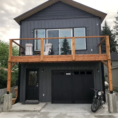 Newly Built 1-bedroom house w/ deck, W/D, full kitchen, WiFi in SANDPOINT