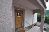 Vacation home for families or friends, dogs welcome - balcon