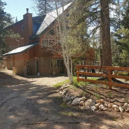 Beautiful Luxurious Cabin - The perfect getaway!