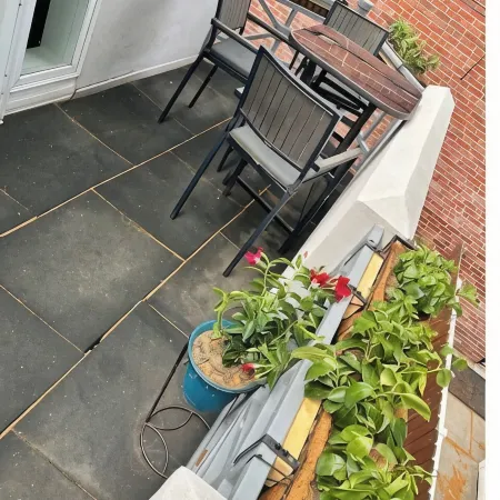 MODERN SPACIOUS 2-BR BEST LOCATION IN ALLENTOWN