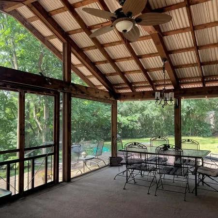 Riverside cabin with excellent kayaking and fishing
