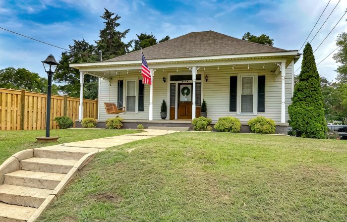 Charming Retreat just 3 miles from the University Of Alabama