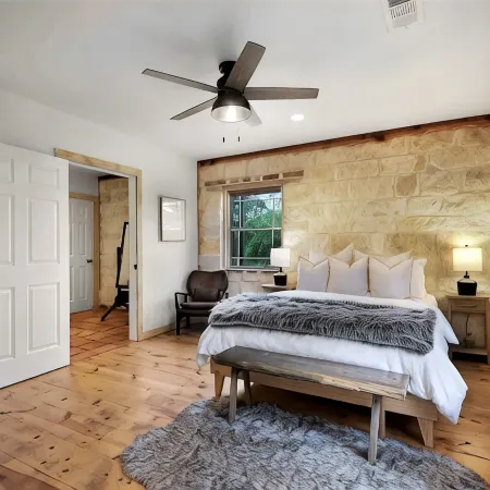 Luxury Home with Fire Pit & Hill Country Views