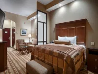 Best Western Premier KC Speedway Inn  Suites - sarapan