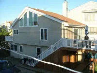 Ocean Block Single Family Home - Open Floor Plan & Pet Friendly! - 3-Star