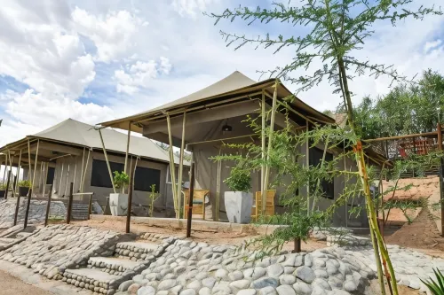 Frontier River Resort - Bares