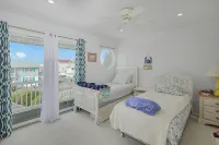 EXCLUSIVE OCEANFRONT LUXURY PRIVATE RESIDENCE - balcony