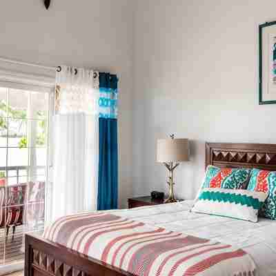 Silver Palms # 2 – Exclusive Long Bay Beachfront Retreat with Pool Rooms
