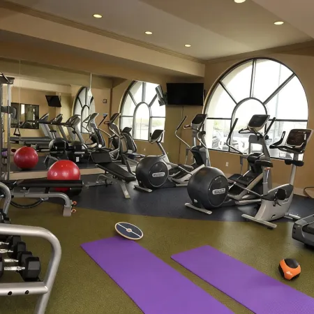 Woolley's Classic Suites Denver Airport
