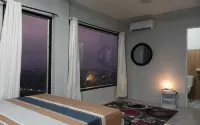 Contana Glamping with Jogja City View - balcony