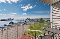 Park Point Marina Inn - Scenic