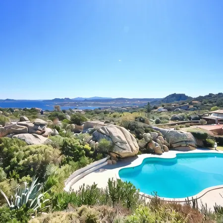 COTTAGE DOLCEVITA by KlabHouse -4BR w/Panoramic Hot Tube- shared pool