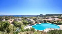 COTTAGE DOLCEVITA by KlabHouse -4BR w/Panoramic Hot Tube- shared pool - piscina