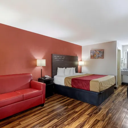 Econo Lodge Madison Airport