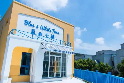 Daishan Blue and White Town Homestay - مسبح