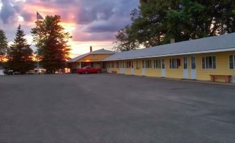 Spirit Lake Resort Motel