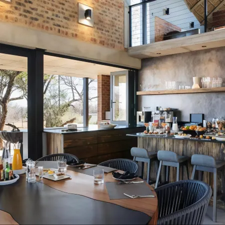 Nako Safari Lodge