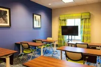 Comfort Inn & Suites Plainville-Foxboro Hotels in Plainville