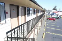Silver Sands Motel Hotels in Florence