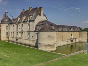 Le Chateau d'Etoges - les Collectionneurs