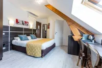 Logis Hôtel du Centre Hôtels à : Padirac